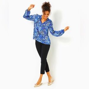 Lilly Pulitzer Giana Blue Floral Metallic Floral Tropics Peasant Top XS Like New